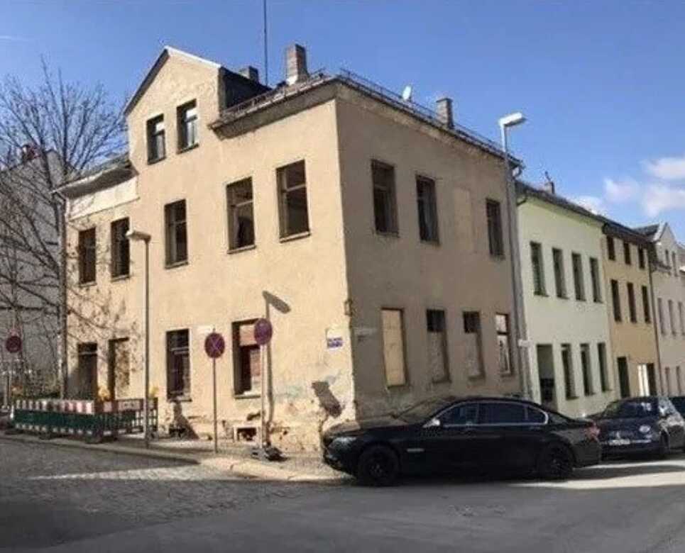 בניין לשיפוץ בעיר פלאון